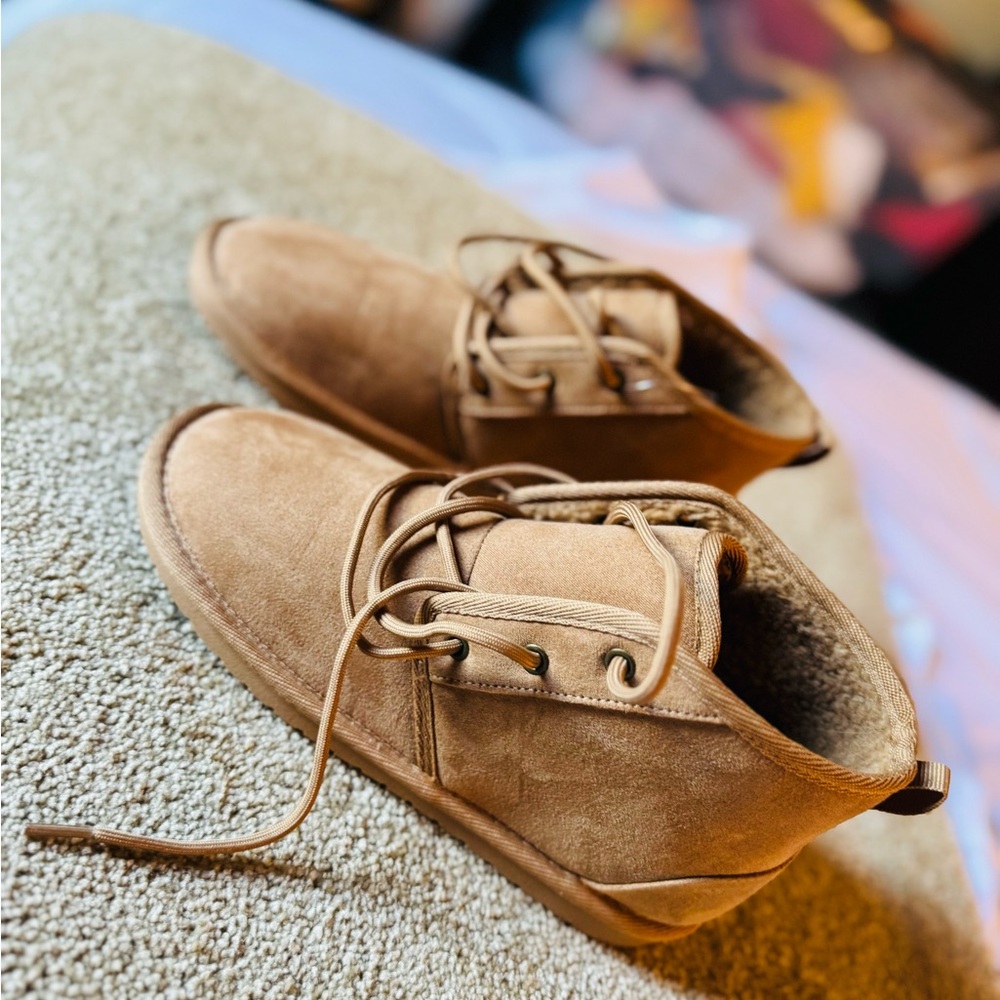Place Tan Ankle Boots